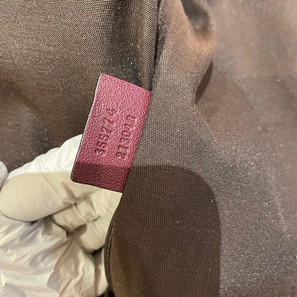 Authentic Gucci maroon leather hobo bag - Picture 13 of 17